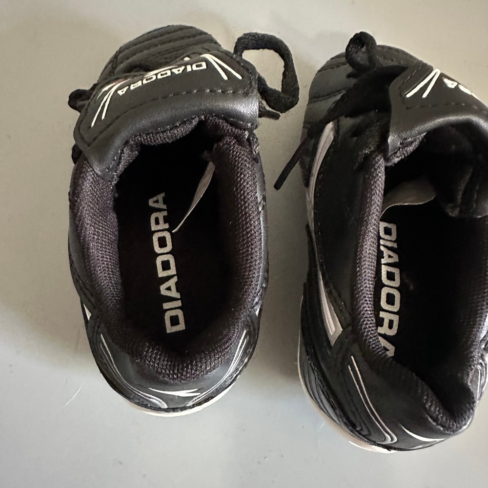 Diadora Forza Toddler Soccer Cleats Black White Athletic Field Shoes Size 8T - Picture 4 of 4